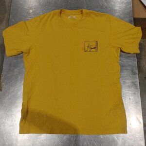 Excellent Condition UT Naruto Graphic Yellow T-Shirt Size L